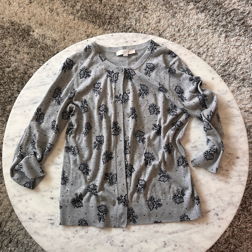 💕Loft💕 3/4 sleeve cardigan.